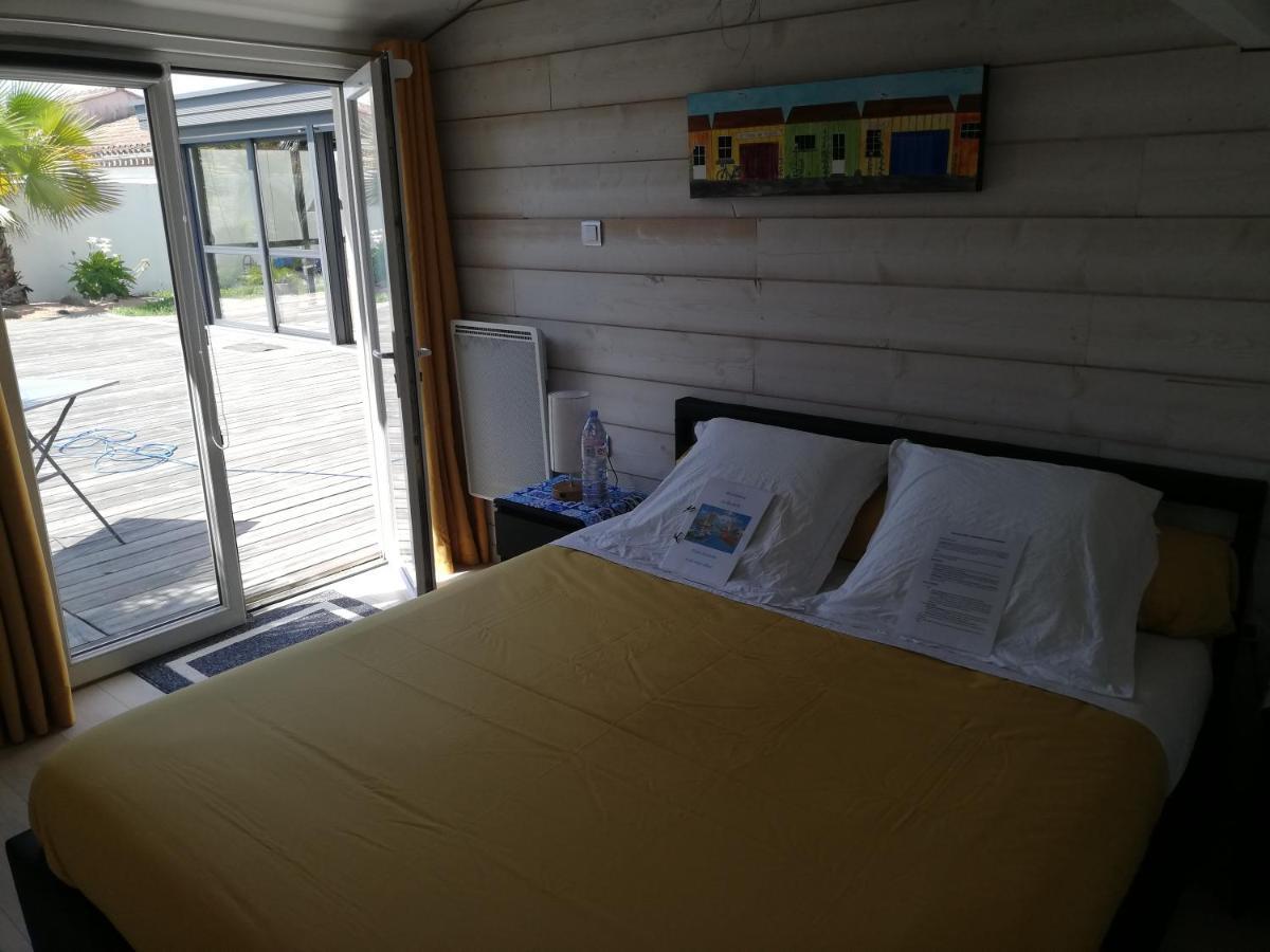 Studio Independant Chez L'Habitant Avec Piscine Et Cuisine Exterieures La Rochelle  Kültér fotó