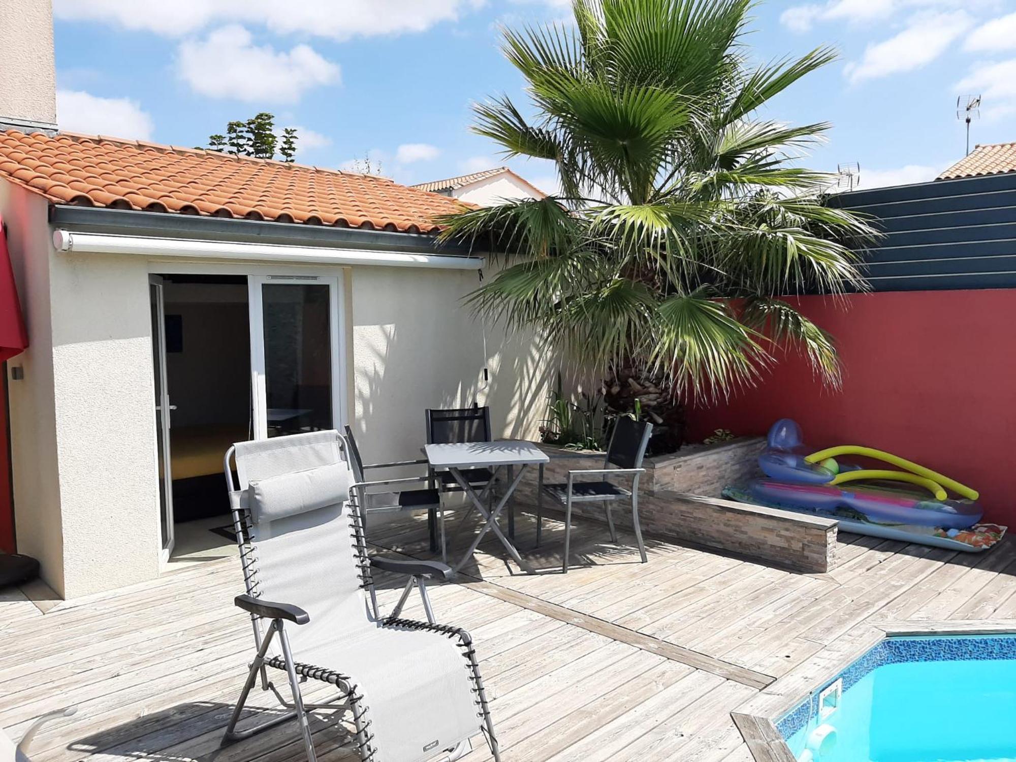 Studio Independant Chez L'Habitant Avec Piscine Et Cuisine Exterieures La Rochelle  Kültér fotó