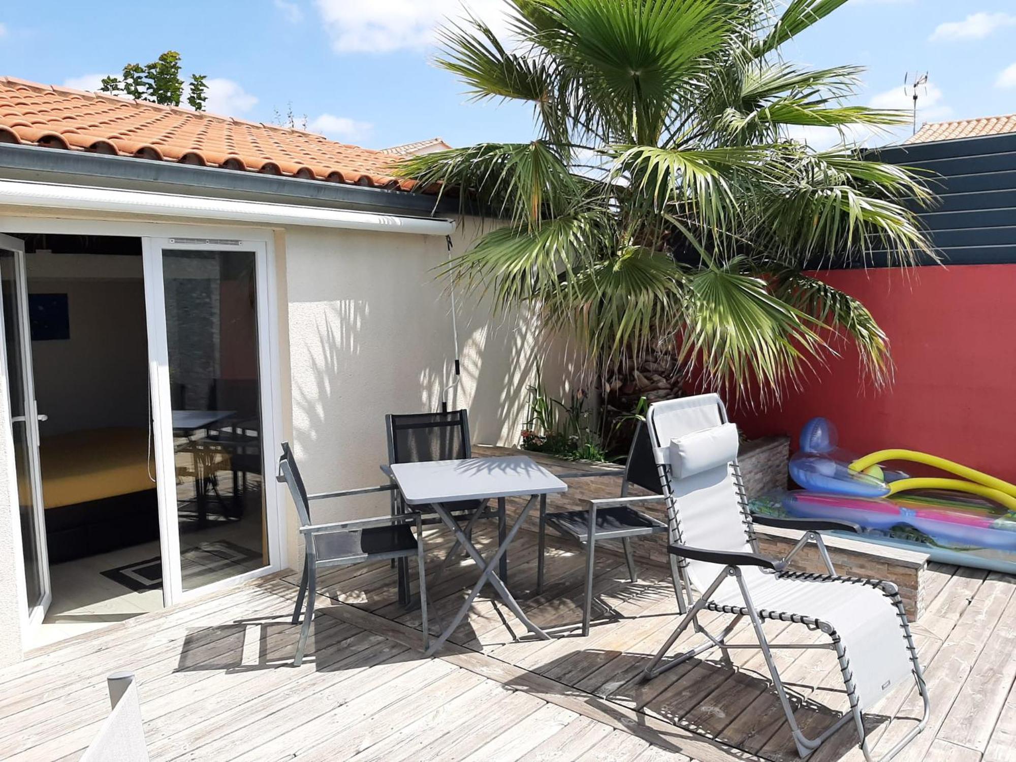 Studio Independant Chez L'Habitant Avec Piscine Et Cuisine Exterieures La Rochelle  Kültér fotó